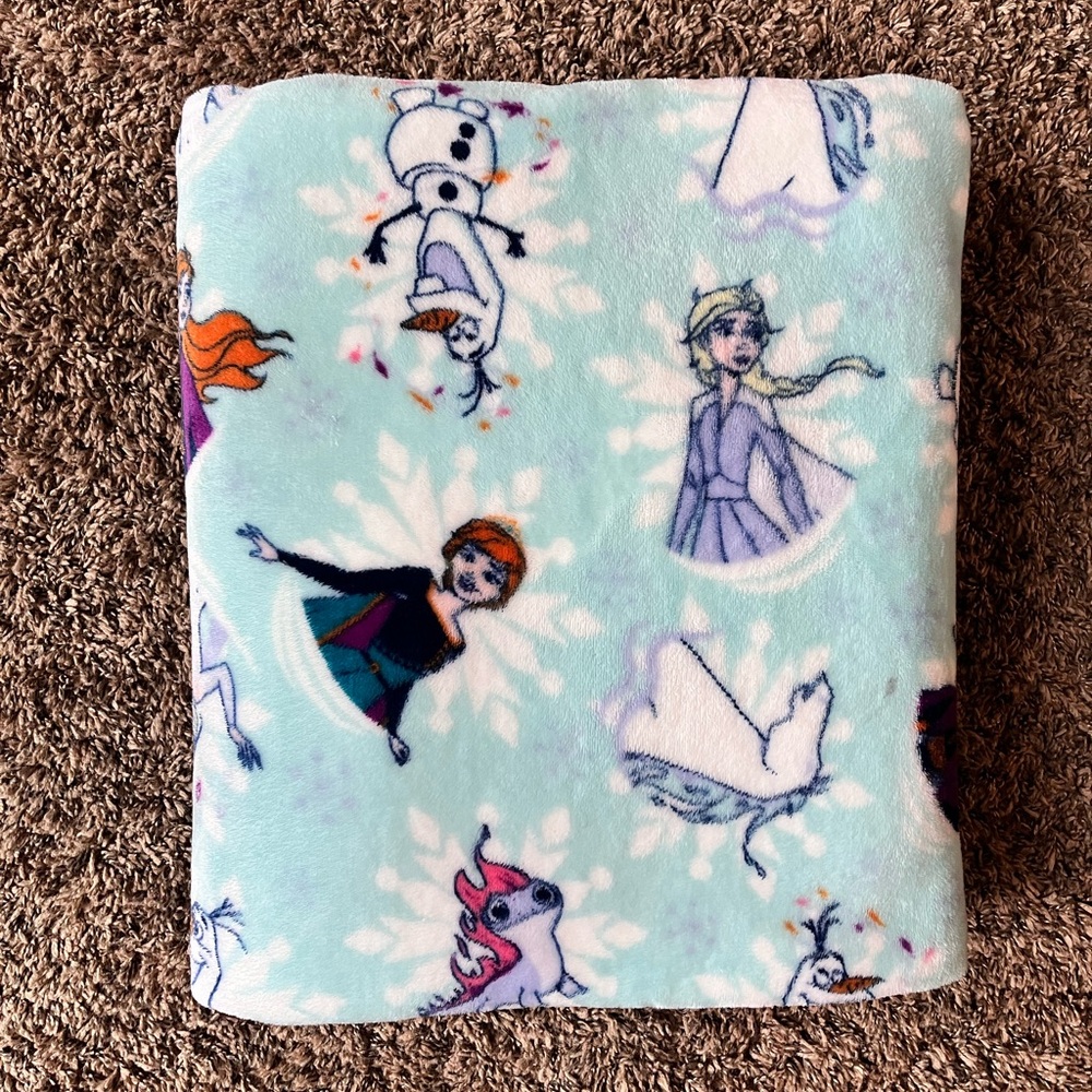 The Big One Disney Fleece Blanket - Blue and White